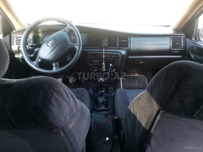 Opel Vectra 1998, 150,000 km - 1.6 l - Siyəzən