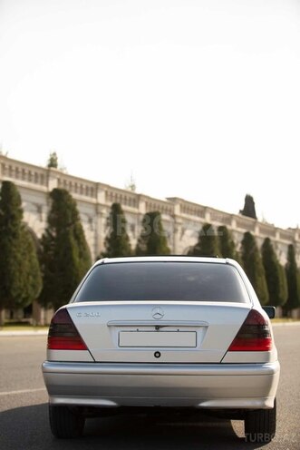 Mercedes C 200 1998, 286,000 km - 2.0 l - Gəncə