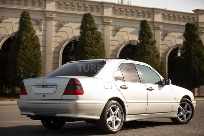Mercedes C 200 1998, 286,000 km - 2.0 l - Gəncə