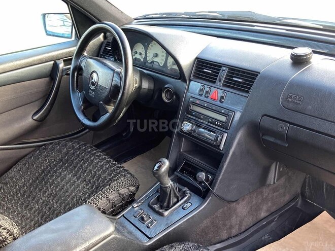 Mercedes C 200 1998, 286,000 km - 2.0 l - Gəncə