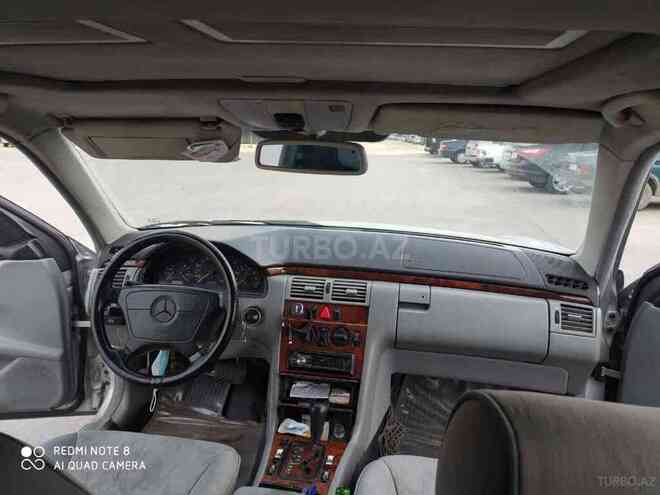 Mercedes E 200 1998, 380,000 km - 2.0 л - Bakı