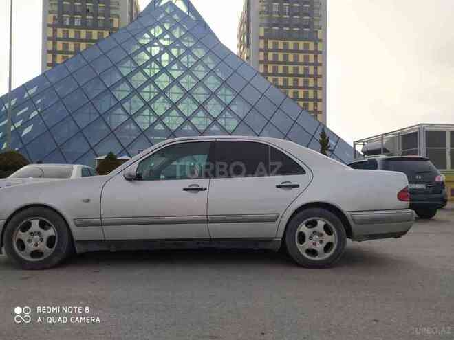 Mercedes E 200 1998, 380,000 km - 2.0 л - Bakı
