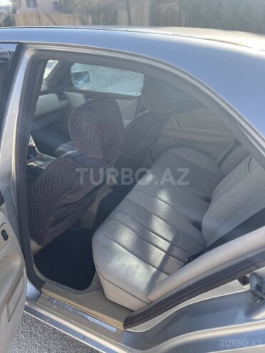 Mercedes E 230 1995, 412,286 km - 2.3 l - Bakı