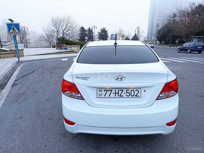 Hyundai Accent 2014, 120,000 km - 1.6 l - Bakı