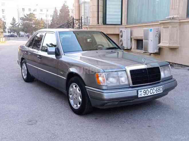 Mercedes E 200 1992, 328,000 km - 2.0 l - Bakı