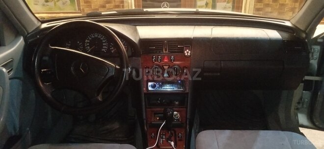 Mercedes C 180 1998, 458,000 km - 1.8 l - Ucar
