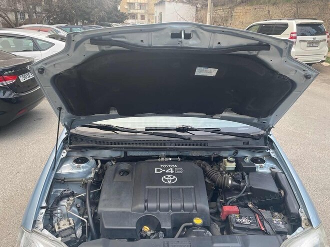 Toyota Corolla 2005, 188,000 km - 1.4 l - Bakı
