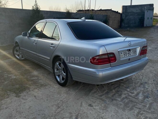 Mercedes E 240 2000, 289,300 km - 2.4 l - Saatlı