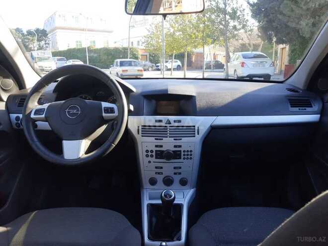 Opel Astra 2009, 232,000 km - 1.4 l - Bakı