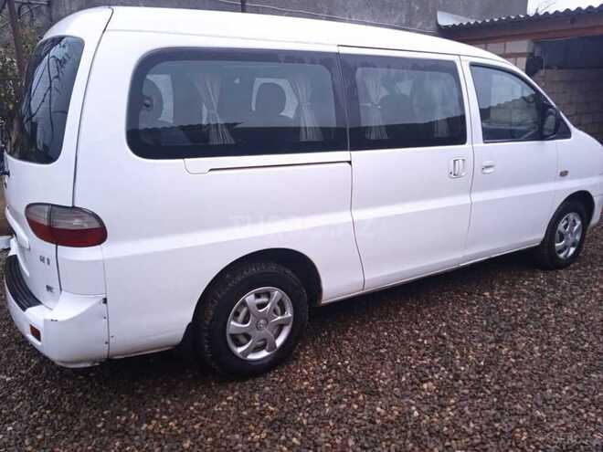 Hyundai H-1 2006, 185,560 km - 2.5 l - Qusar