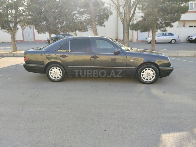 Mercedes E 200 1997, 490,000 km - 2.0 л - Bakı