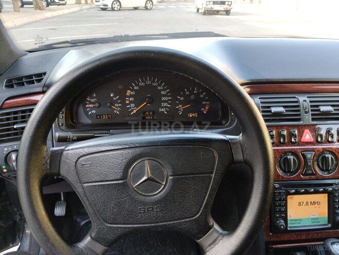 Mercedes E 200 1997, 490,000 km - 2.0 л - Bakı