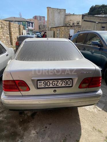 Mercedes E 320 1998, 345,000 km - 3.2 l - Bakı