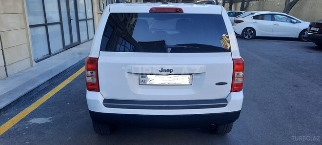Jeep Patriot 2015, 160,000 km - 2.0 l - Bakı