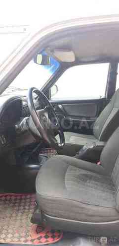 GAZ 31105 2004, 235,000 km - 2.4 l - Bakı