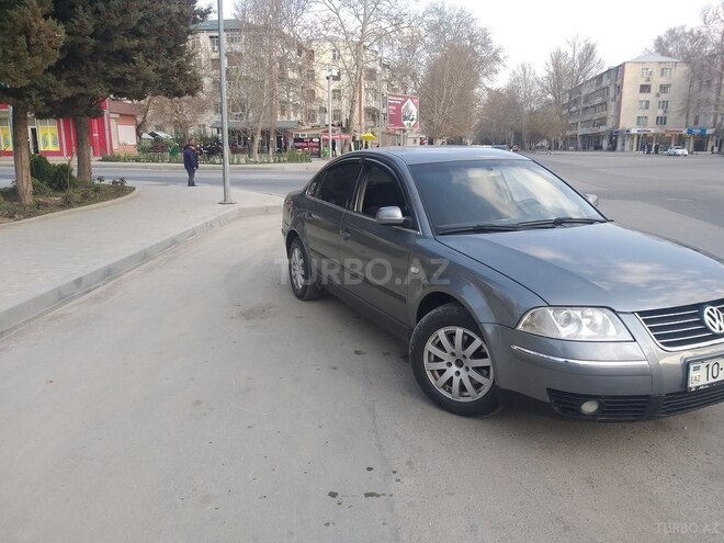 Volkswagen Passat 2002, 235,000 km - 2.0 l - Yevlax