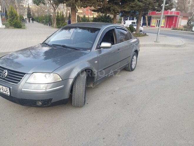 Volkswagen Passat 2002, 235,000 km - 2.0 l - Yevlax