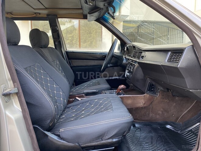 Mercedes 190 1990, 231,482 km - 2.0 l - Sumqayıt