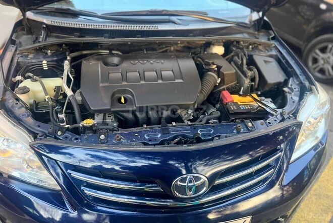 Toyota Corolla 2013, 194,731 km - 1.8 л - Bakı