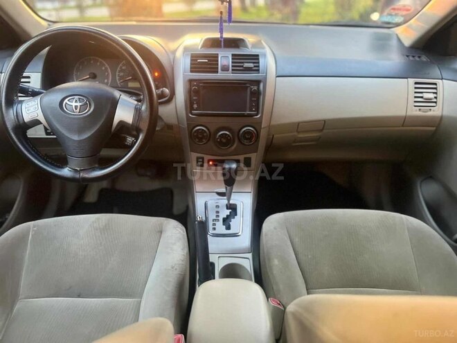 Toyota Corolla 2013, 194,731 km - 1.8 л - Bakı