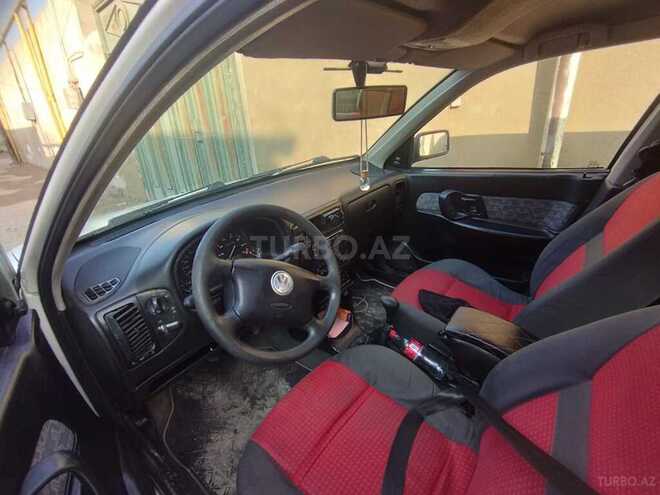 Volkswagen Polo 1995, 250,000 km - 1.6 l - Bakı