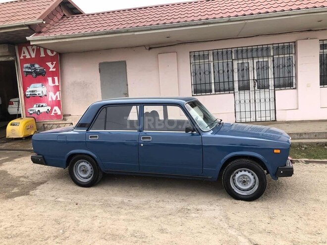 LADA (VAZ) 2107 2006, 75,000 km - 1.6 л - Quba