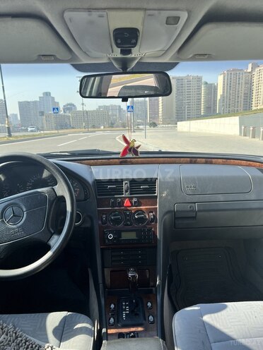 Mercedes C 240 1998, 265,000 km - 2.4 л - Bakı