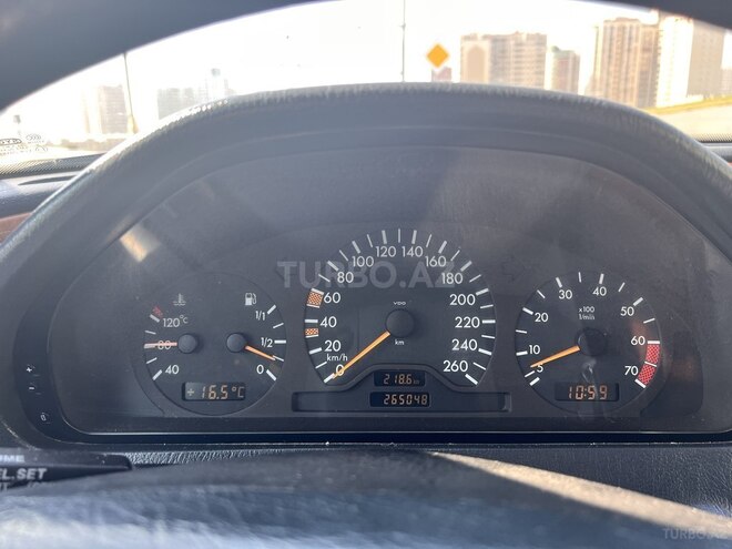 Mercedes C 240 1998, 265,000 km - 2.4 л - Bakı