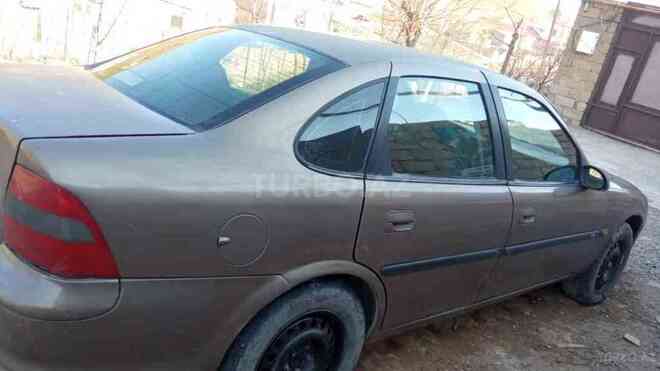 Opel Vectra 1998, 373,114 km - 2.0 л - Bakı
