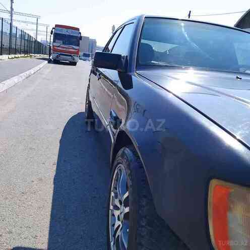 Mercedes E 220 1994, 273,000 km - 2.2 l - Bakı