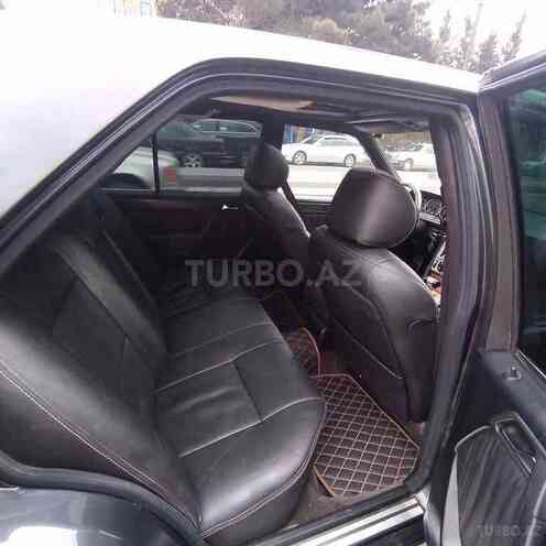 Mercedes E 220 1994, 273,000 km - 2.2 l - Bakı