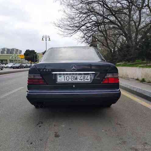 Mercedes E 220 1994, 273,000 km - 2.2 l - Bakı
