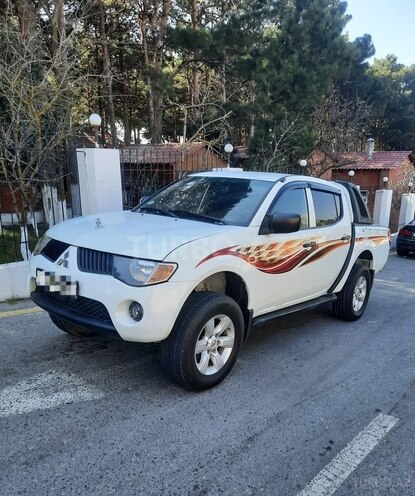 Mitsubishi L200 2007, 205,300 km - 2.5 l - Bakı
