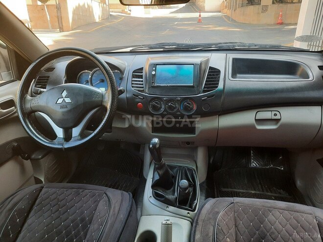 Mitsubishi L200 2007, 205,300 km - 2.5 l - Bakı