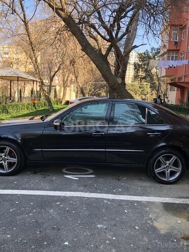 Mercedes E 220 2002, 580,000 km - 2.2 л - Bakı