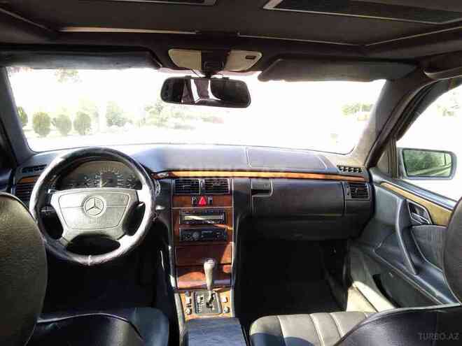 Mercedes E 200 1998, 325,000 km - 2.0 л - Bakı