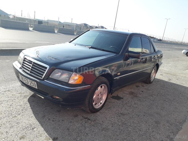 Mercedes C 200 1997, 301,563 km - 2.0 л - Sumqayıt