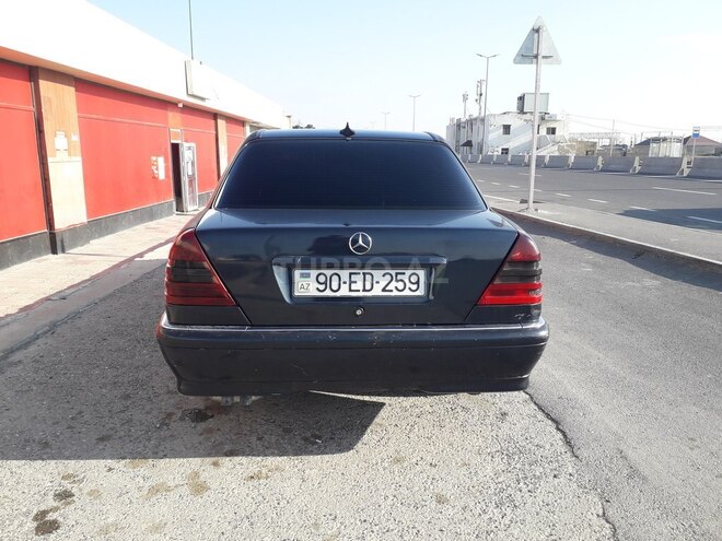 Mercedes C 200 1997, 301,563 km - 2.0 л - Sumqayıt