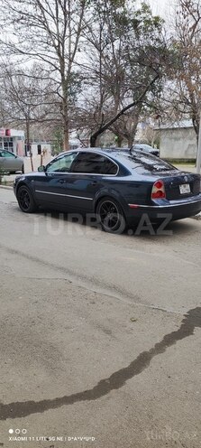 Volkswagen Passat 2001, 300,000 km - 1.8 l - Mingəçevir