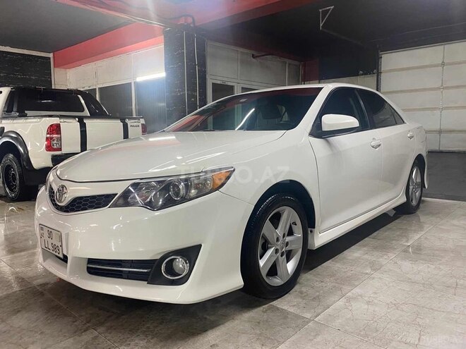 Toyota Camry 2014, 195,250 km - 2.5 л - Bakı