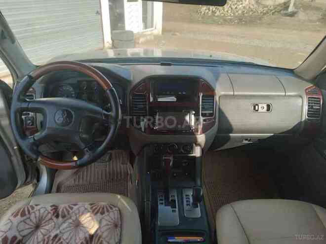 Mitsubishi Pajero 2003, 289,600 km - 2.8 l - Bakı