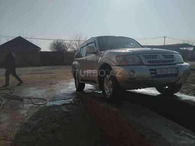 Mitsubishi Pajero 2003, 289,600 km - 2.8 l - Bakı