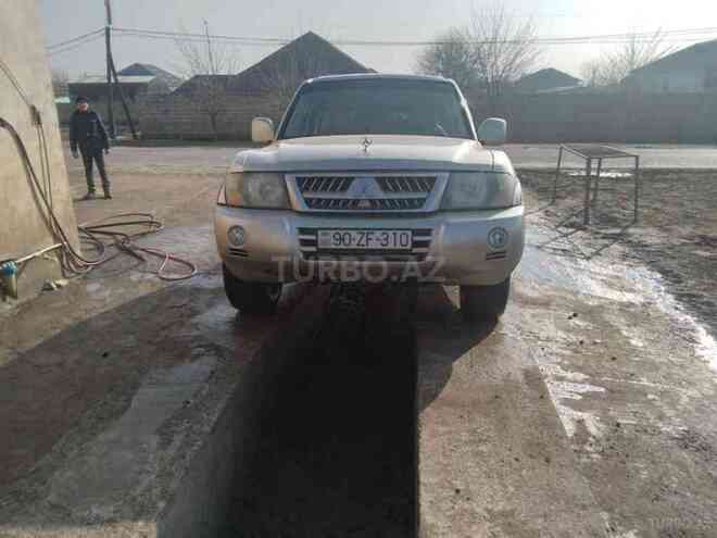 Mitsubishi Pajero 2003, 289,600 km - 2.8 l - Bakı