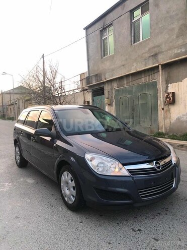 Opel Astra 2008, 196,000 km - 1.4 л - Bakı