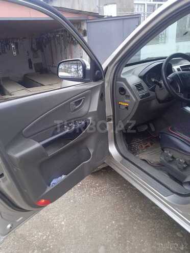Hyundai Tucson 2006, 210,000 km - 2.7 л - Qusar