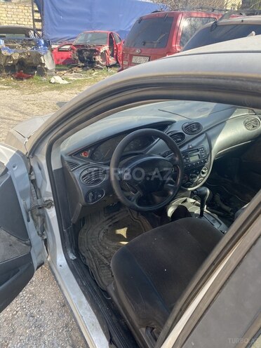 Ford Focus 2002, 220,000 km - 2.0 л - Bakı