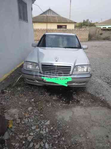 Mercedes E 180 1993, 300,000 km - 1.8 l - Bakı