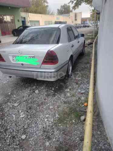 Mercedes E 180 1993, 300,000 km - 1.8 l - Bakı