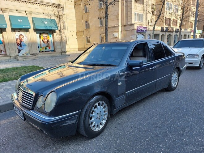 Mercedes E 230 1996, 217,000 km - 2.3 l - Bakı