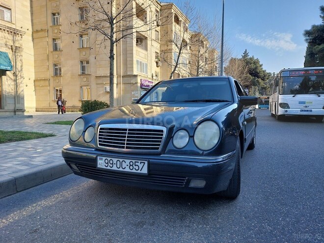 Mercedes E 230 1996, 217,000 km - 2.3 l - Bakı